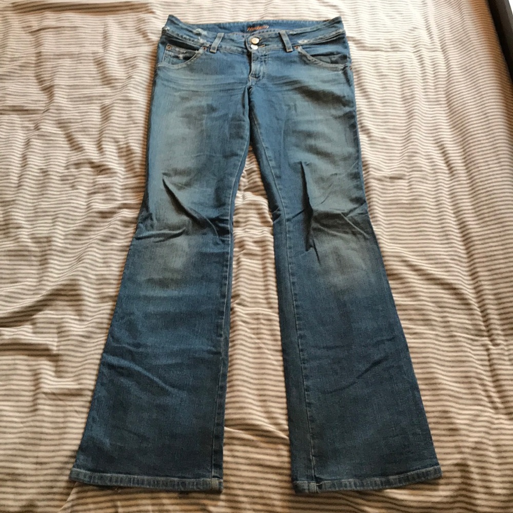 Hudson bootcut low rise size 31 jeans